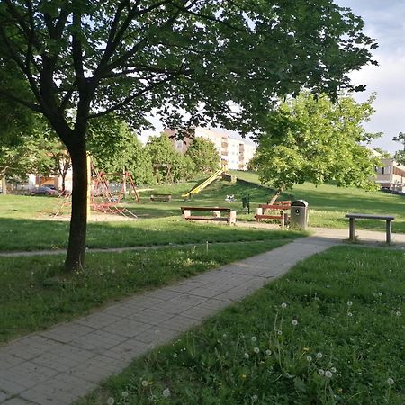 Central Park Apartman Szekszard Exterior photo